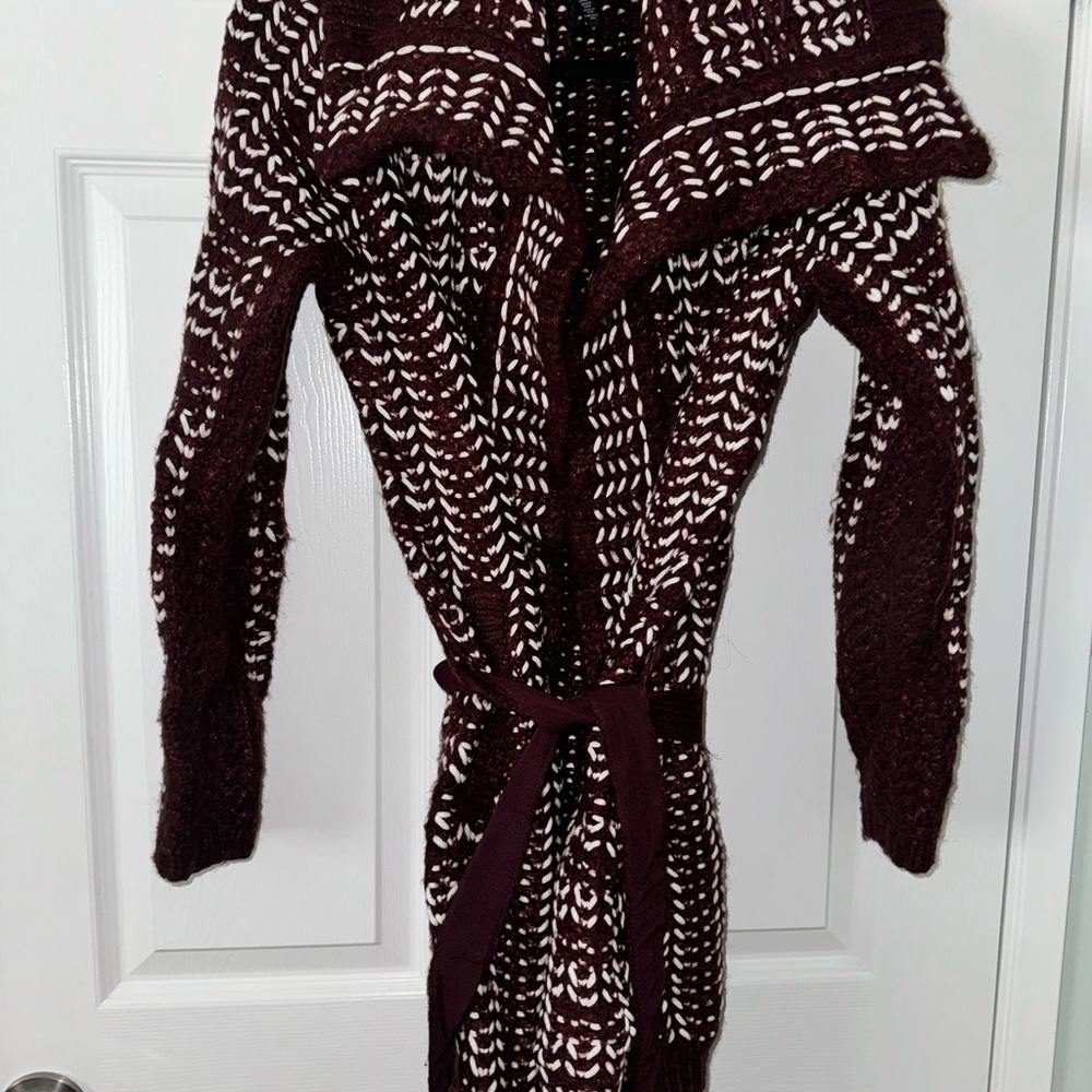 WHBM PRE OWNED CARDIGAN